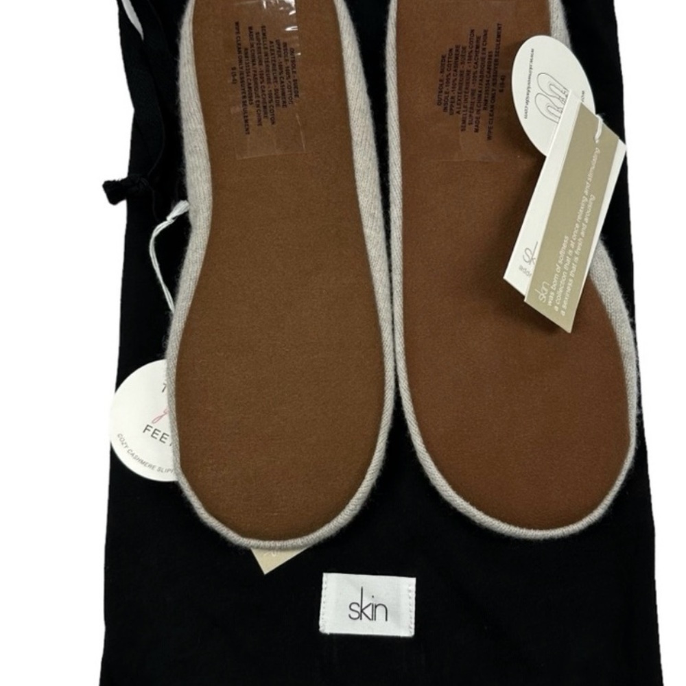 NEW Skin Worldwide Cashmere Ballet Flat Slippers size Small luxury - Picture 2 of 4